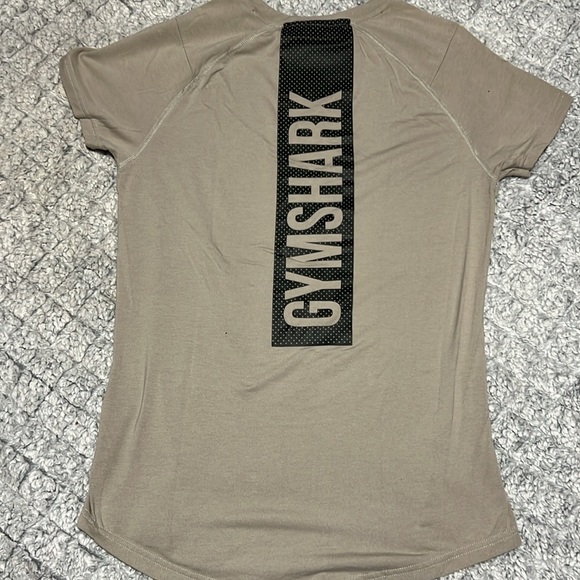 Gymshark Tee and Stringer Bundle - Picture 8 of 10